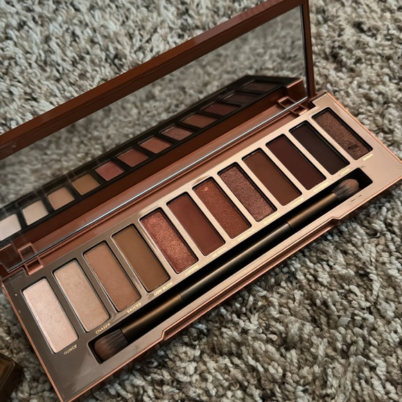 Urban Decay Eyeshadow Palette Honey and Heat - Picture 2 of 3